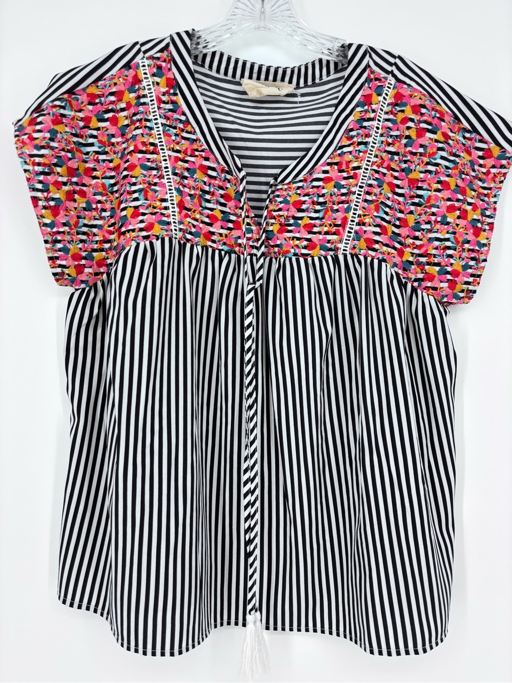 Savanna Jane Boho Embroidered Tassel Striped Blouse Size Medium Short Sleeve